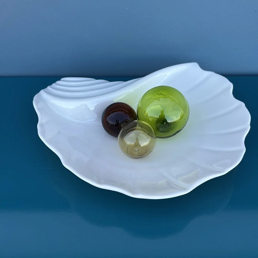 Vintage Ivory Lenox Clam Shell Serving Dish
